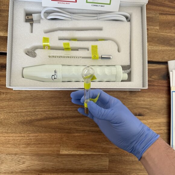 NuDerma Portable Handheld Skin Therapy Wand Machine w/Neon Skincare NIB - Picture 16 of 16